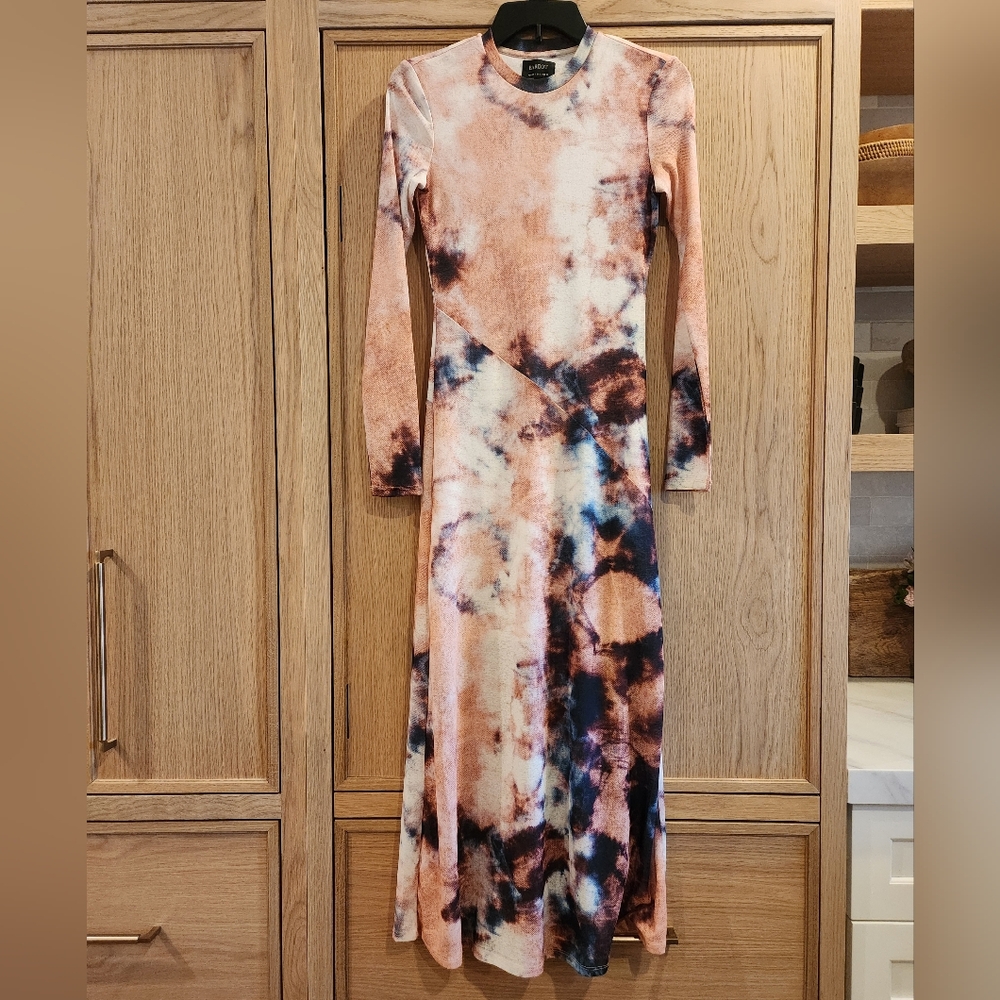 BARDOT Revolve Tie-Dye Maxi Bodycon‎ Dress - Picture 6 of 11